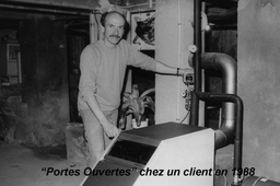 Maurice SCHREIBER lors de la prsentation de la chaudire electro-fioul en 1988